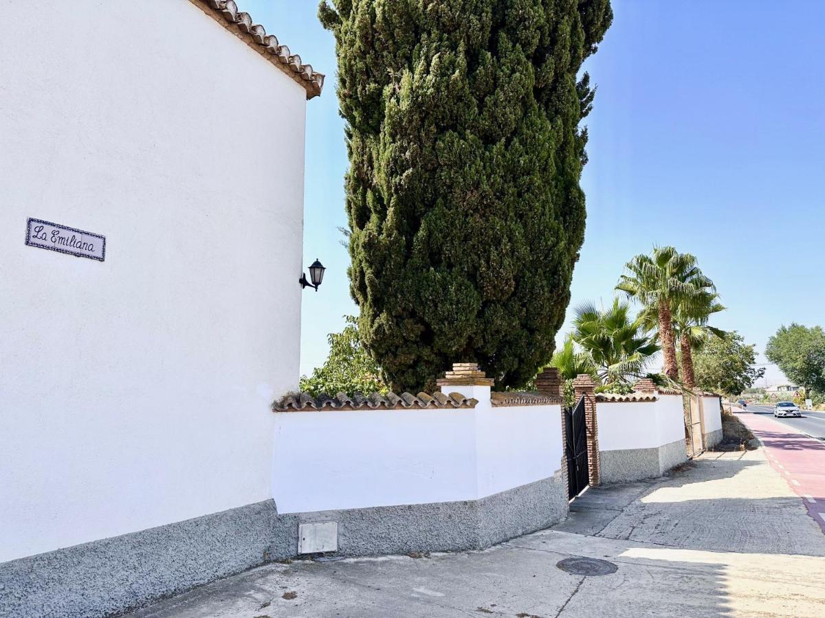 Encantador Cortijo La Emiliana A 5 Minutos Del Centro Churriana de la Vega Bagian luar foto